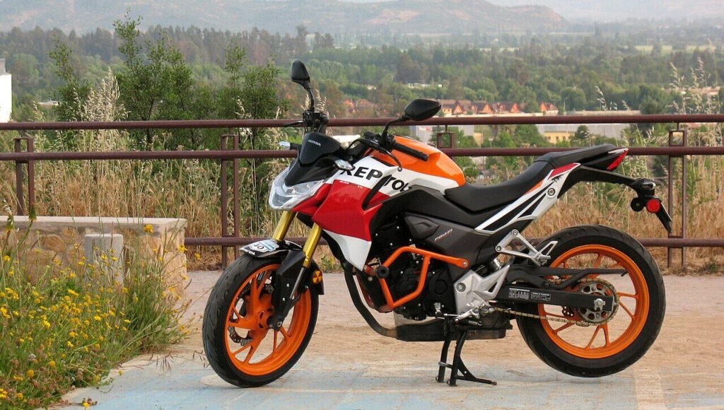 Honda CB 190R Repsol