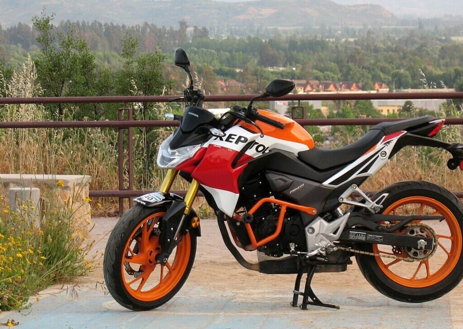 Honda CB 190R Repsol