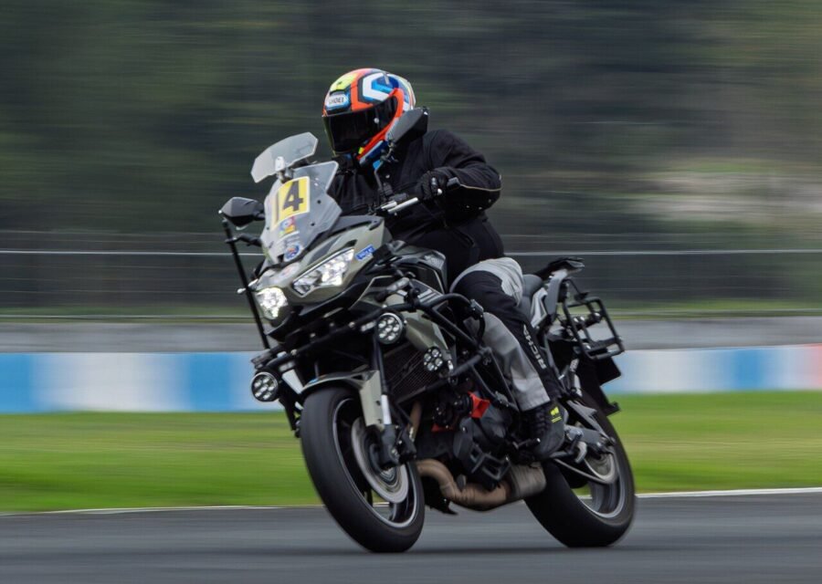 Clarkinternationalspeedway-californiasuperbikeschool-trackday-2025-Kawasaki-versys-7462