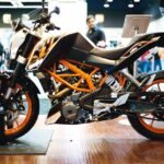 2015 KTM 390 Duke left
