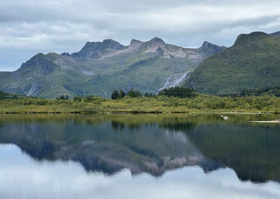 Lake Mountain